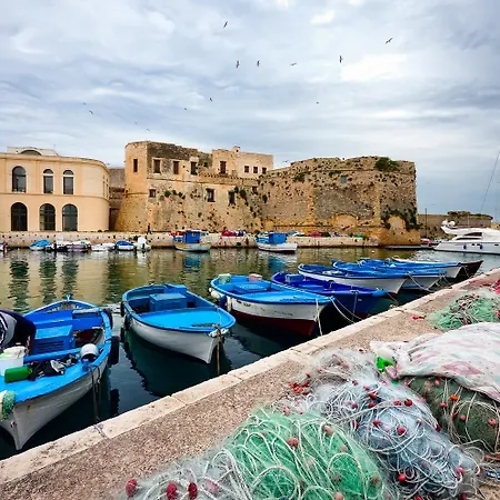Pantabri - Casa Tipica Su Mare Nel Centro Storico Di *