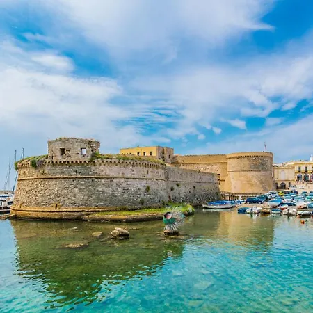 Pantabri - Casa Tipica Su Mare Nel Centro Storico Di Vakantiehuis