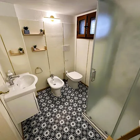 Pantabri - Casa Tipica Su Mare Nel Centro Storico Di